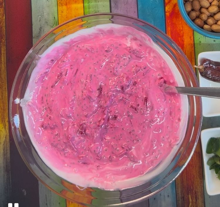 Step 1.2: Add the grated beetroot and salt, and stir to combine
