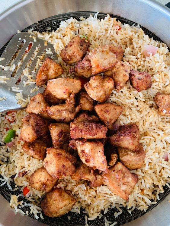Step 3.1: Add the cooked chicken and stir-fry for another 2 minutes
