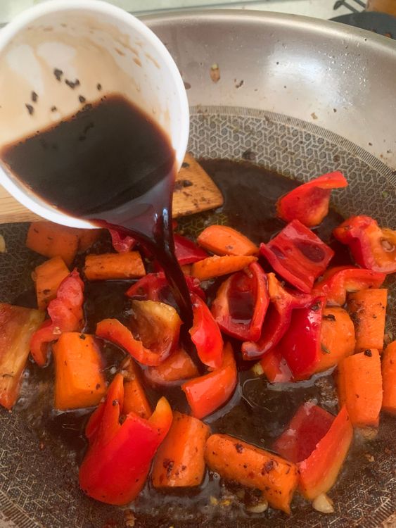 Step 1.1: Pour in balsamic vinegar and sugar