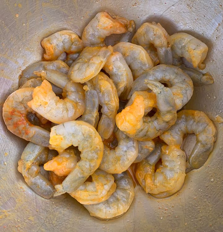 Step 1.1: Marinate the prawns with oil, salt, red chilli powder, turmeric and lemon juice