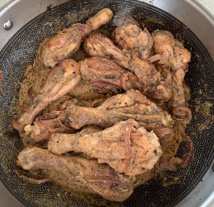 Step 1.2: Return the seared chicken to the pan, and mix well