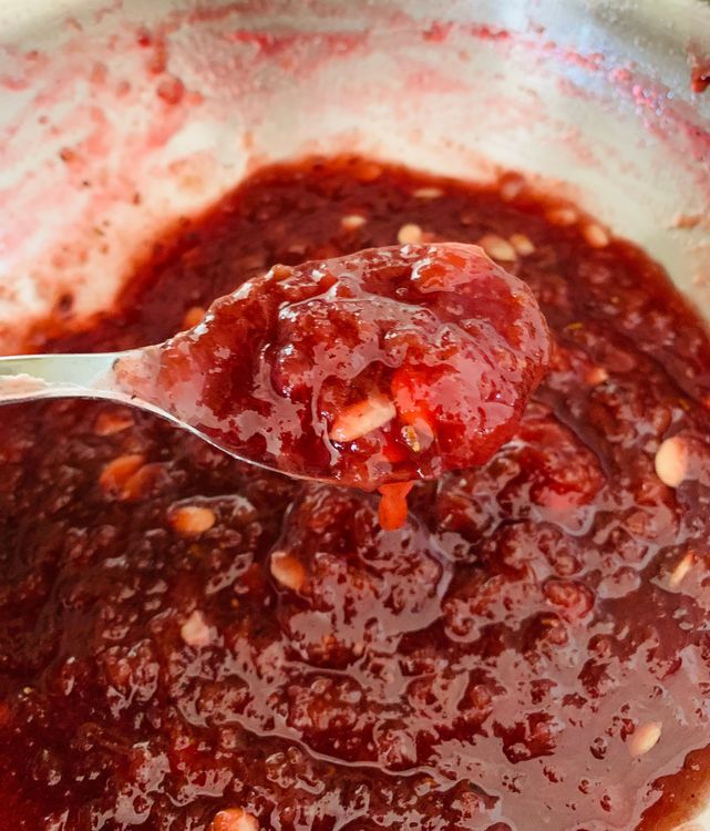 Step 4.2: Turn off the heat and let the chutney cool completely