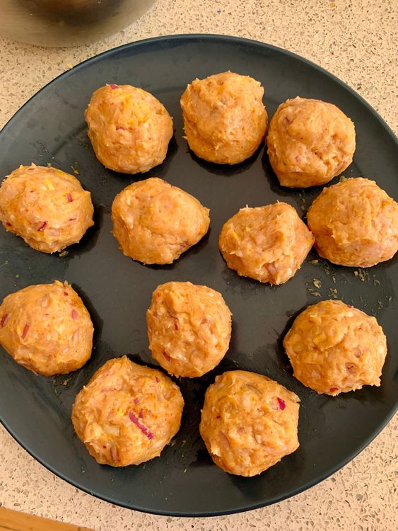 Step 1.1: Grease your hands with a little oil and shape the mixture into small lemon-sized balls