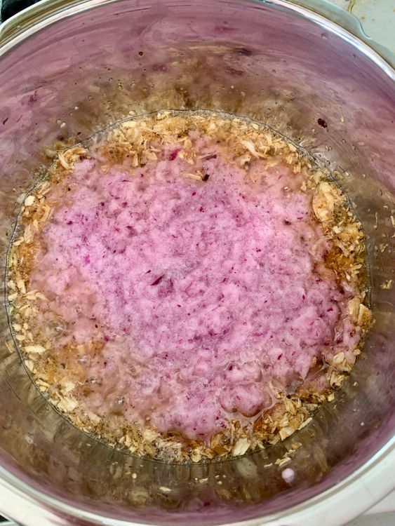 Step 3.1: Stir in the onion paste and cook until golden and the moisture evaporates