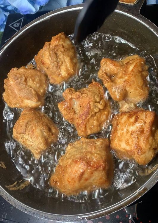 Step 1.1: Now fry the chicken and keep aside