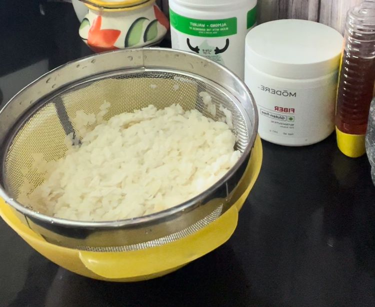 Step 1.1: Take poha in a stainer and wash it thoroughly 4-5 times
