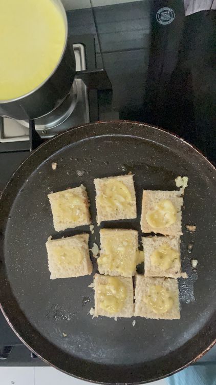 Step 1.1: Put remaining buttes on the top of bites
