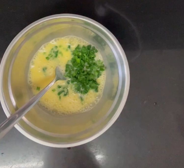 Step 1.1: Add sautéd spinach in eggs
