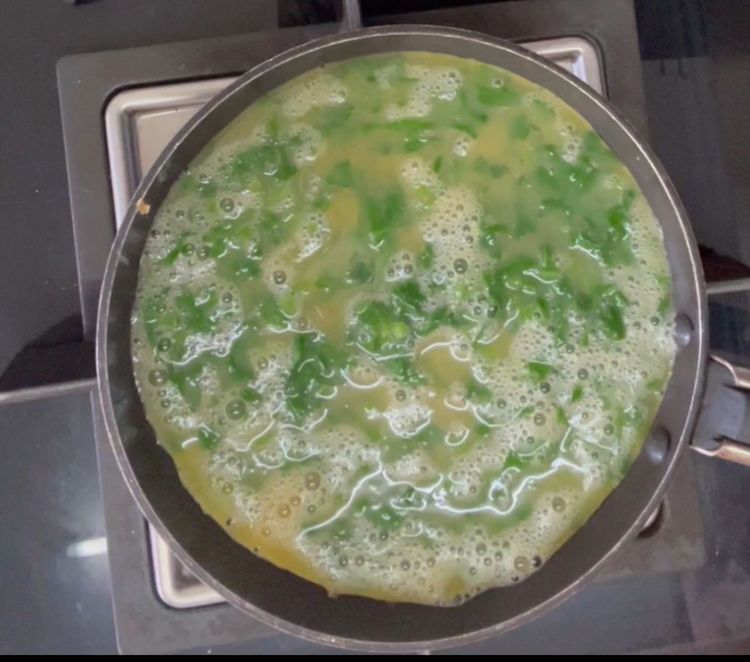 Step 1.2: Take the same pan and pour the mixture
