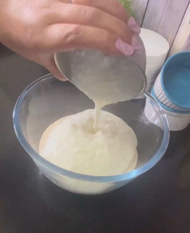 Step 1.1: Mix sooji and curd in a bowl