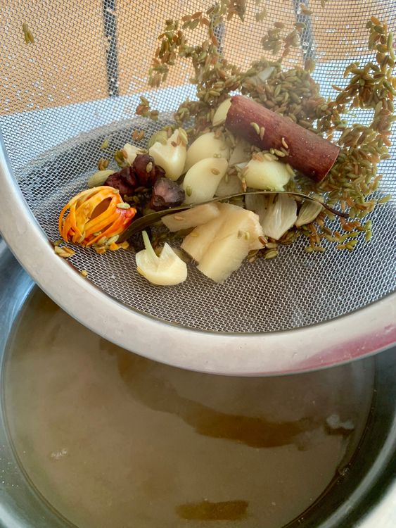 Step 3.1: Strain the broth and keep it aside