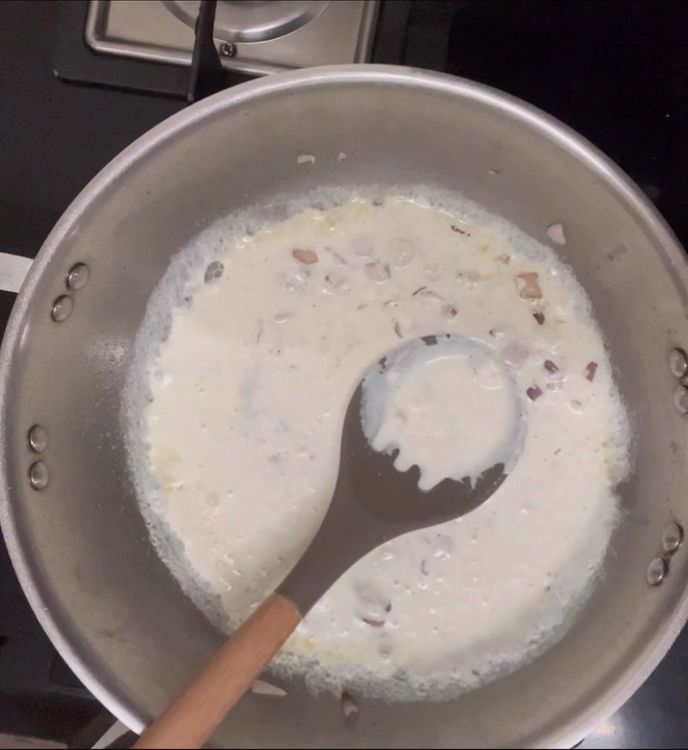 Step 1.1: Add healthy white sauce which you have prepared and let it cook under lid