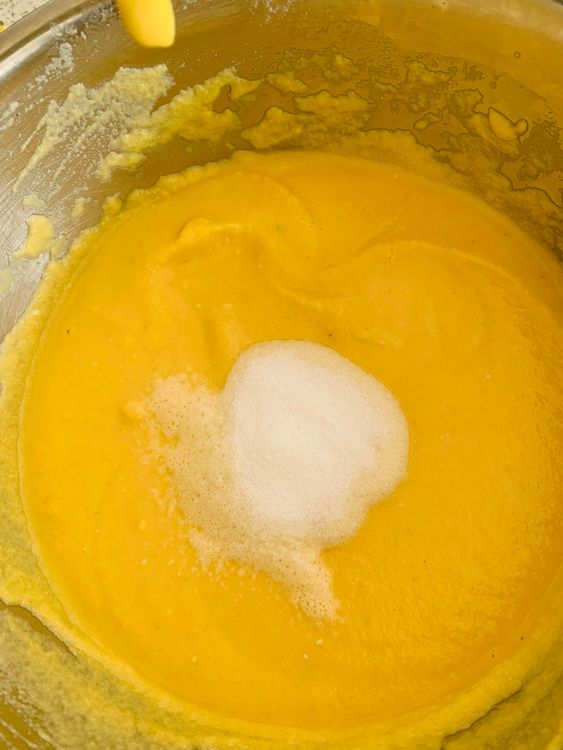 Step 3.1: Just before steaming, add the fruit salt (Eno) to the batter