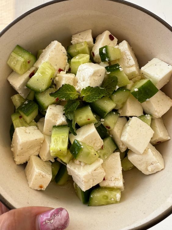 Step 1.3: Now serve in a bowl n add a mint leave for garnishing