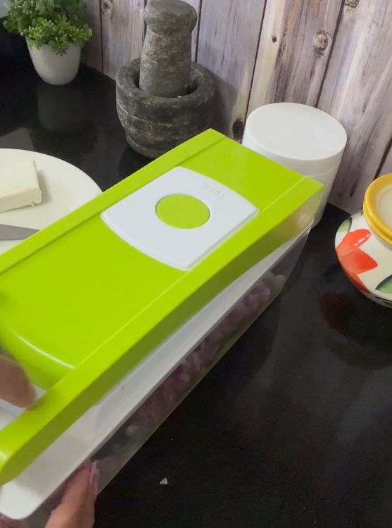 Step 1.3: Cut all the vegetables equally using a [chopper](https://amzn