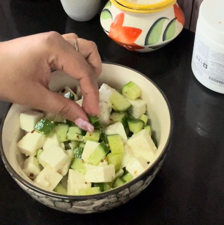 Step 1.1: Now serve in a bowl n add a mint leave for garnishing