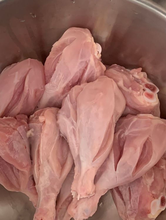 Step 1.1: Rinse the chicken drumsticks and pat them dry