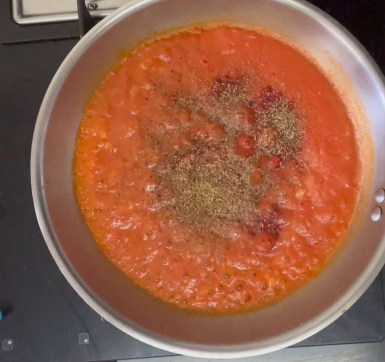 Step 1.1: Add salt,chilli powder,pizza seasoning and ketchup
