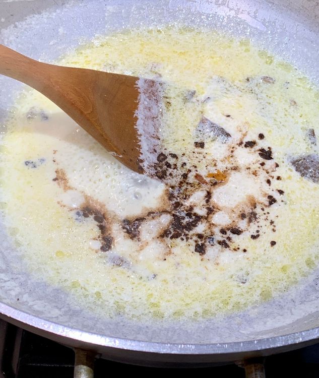 Step 3.1: Add nutmeg powder and mace powder and stir to mix