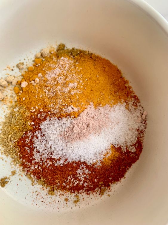 Step 2.1: In a small bowl, combine coriander powder, cumin powder, garam masala, amchur powder, red chilli powder, turmeric powder, salt, and black salt
