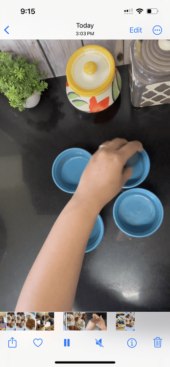 Step 1.1: Grease the bowls with oil
