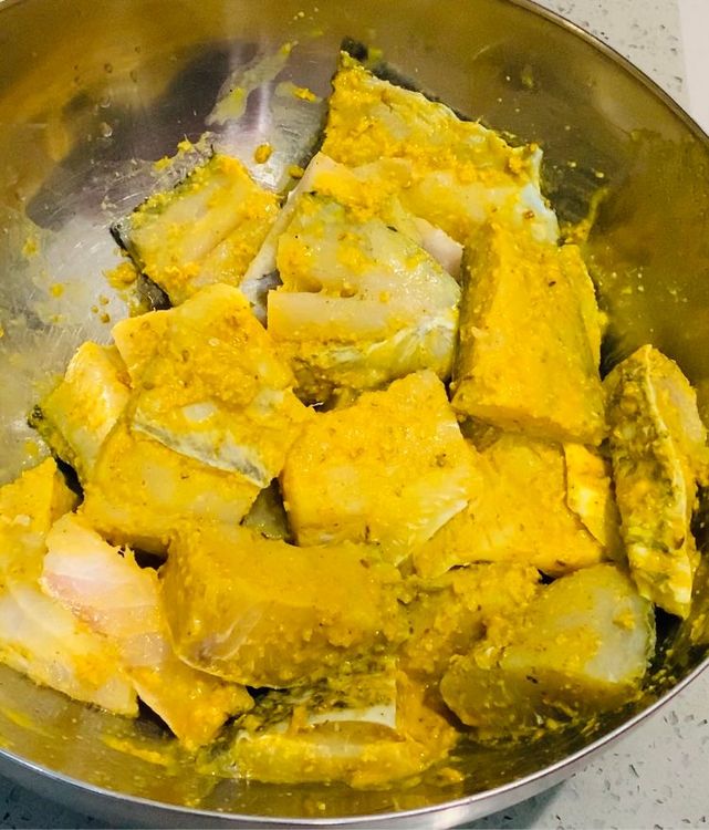 Step 1.3: Marinate the fish with ginger garlic paste, coriander powder, cumin powder (roasted and coarsely ground), turmeric, garam masala, salt and lemon juice
