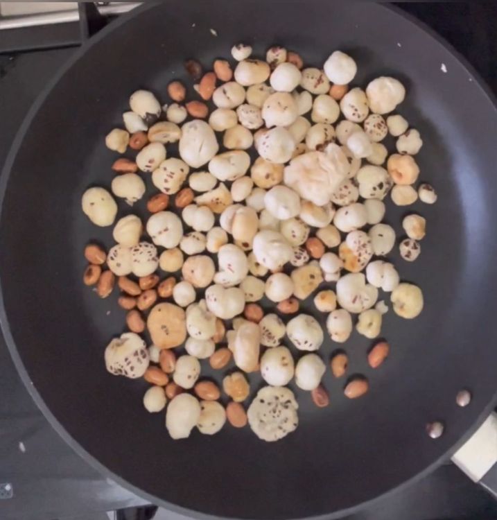 Step 1.1: Roast it till it becomes crunchy
