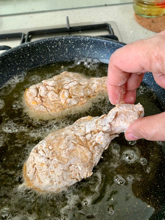 Step 5.1: Fry the chicken in batches for 3–4 minutes undisturbed, then another 8–10 minutes, turning occasionally, until golden brown and fully cooked