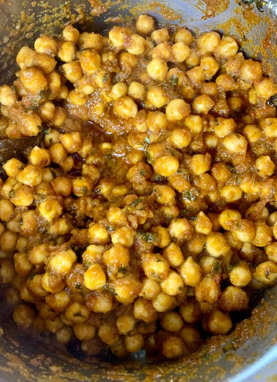 Step 3.2: Add the soaked chickpeas to the masala and mix well