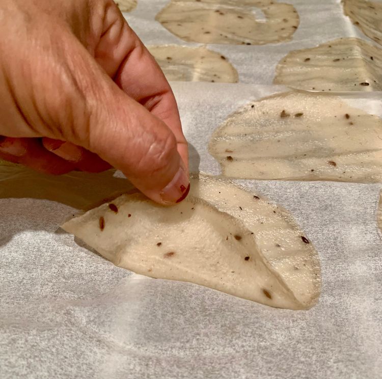 Step 1.1: Place the spread suji papads in the sun to dry, ensuring they get direct sunlight