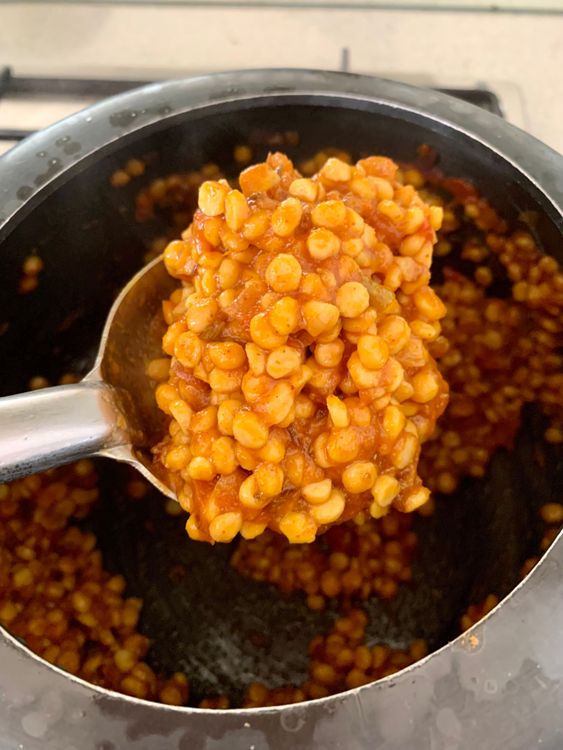 Step 4.1: Drain the soaked chana dal and add to the cooker