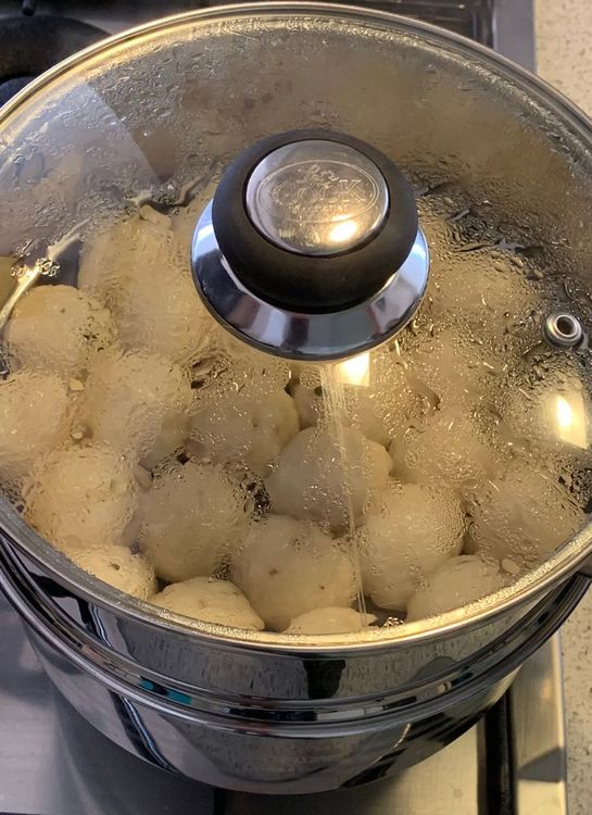 Step 1.2: Prepare a steamer and steam the dough balls for 15 minutes