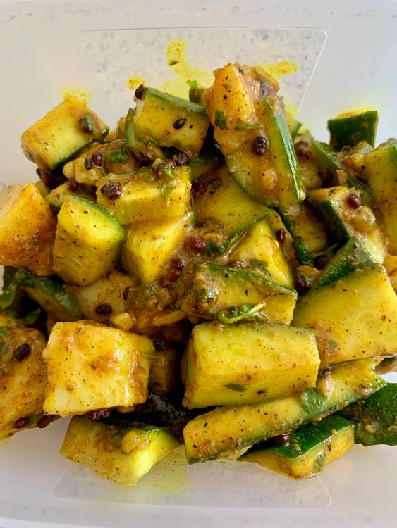 Step 5.1: Let the achar sit for 15–20 minutes to absorb flavours