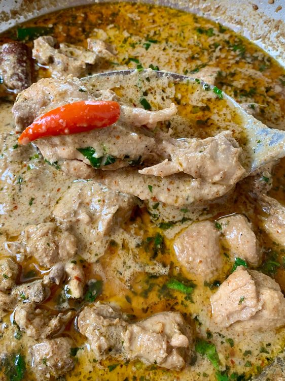 Step 4.1: Serve hot with butter roti, naan, lachha paratha, jeera rice, or steamed rice