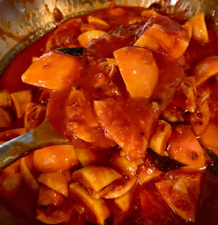 Step 2.1: Continue to cook on low heat for 8-10 minutes until the pickle thickens slightly