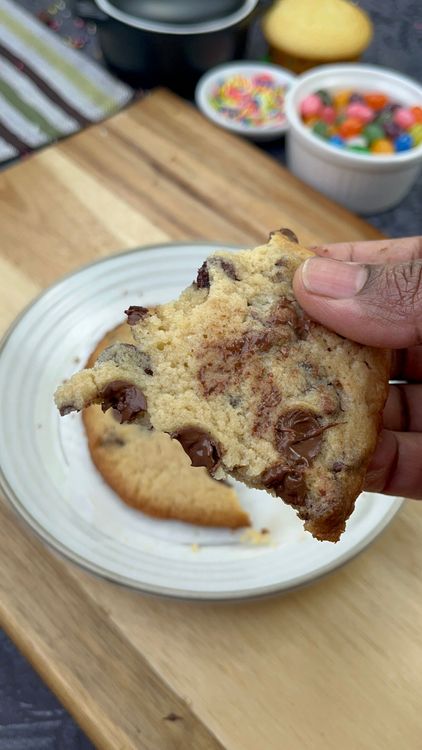 Step 1.1: Let the cookie cool for a few minutes