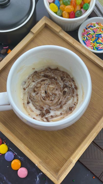 Step 3.1: Drop the cinnamon mixture into the batter and gently swirl it around with a toothpick