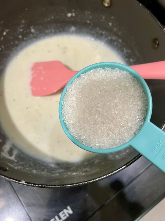 Step 1.2: Mix in cardamom and sugar