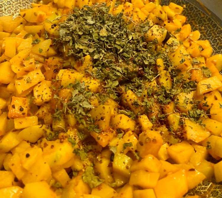 Step 1.1: Add coriander powder, pomegranate seeds and dried fenugreek leaves