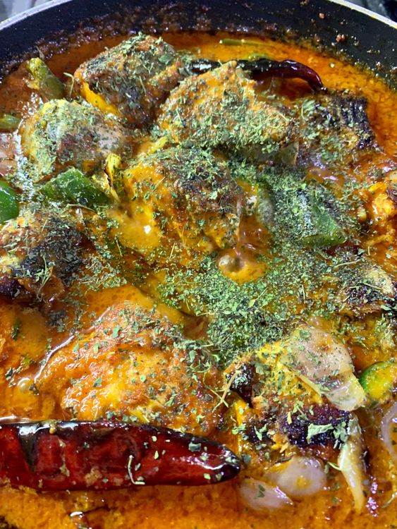 Step 4.1: Add dried fenugreek leaves (kasuri methi) and garam masala and gently stir