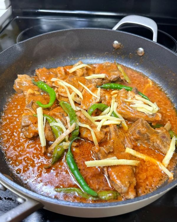 Namkeen (Salty) Mutton Shinwari Karahi recipe