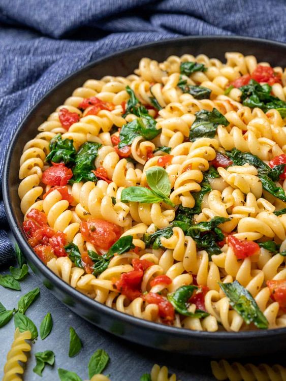 One-Pot Pasta with Tomatoes and Basil recipe