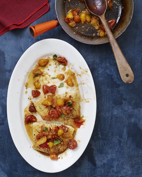 Step 4.1: Serve the halibut filets with the cherry tomatoes spooned over top and alongside