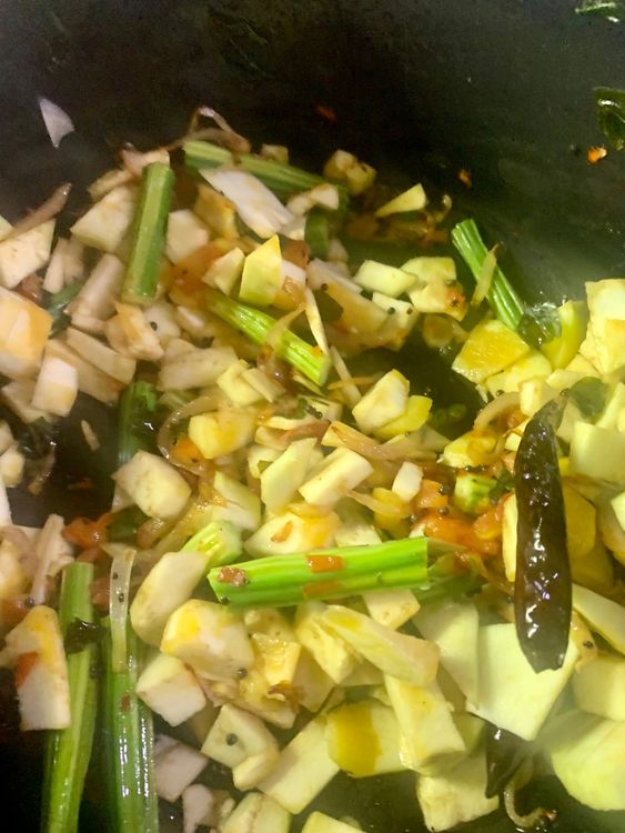 Step 3.1: Add drumsticks and eggplant and mix