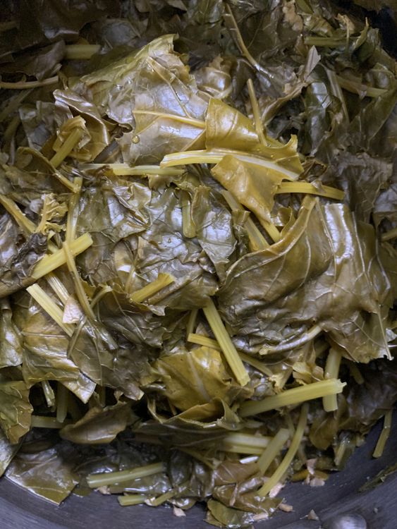 Step 2.1: Open the cooker and let the greens cool completely