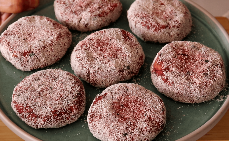 Step 2.1: Refrigerate the cutlets for 10-15 minutes to help them firm up