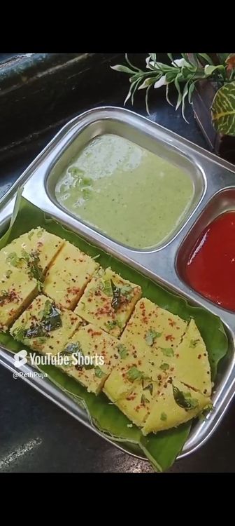 Step 1.2: Serve this chutney with hot khaman