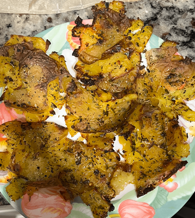 Step 1.1: Serve them hot, and pair them with mint chutney or ketchup