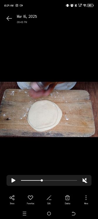 Step 1.4: Roll each of them, circle shaped and form an attachment of two by apply oil and flour sprinkles in between