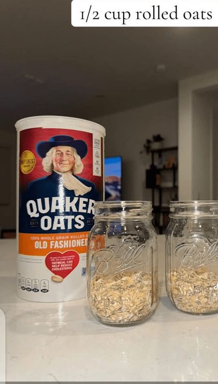 Step 1.4: In a jar, add rolled oats, chia seeds, and sliced or slivered almonds